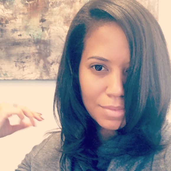 Meet your Posher, Stephanie - Picture 1 of 1